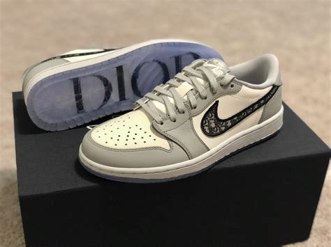 prezzo air dior|jordan 1 dior low cut.